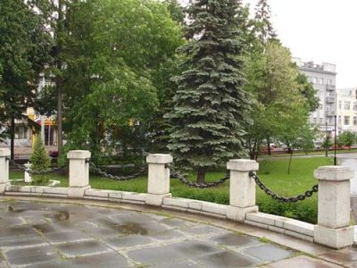 Сквер.. 